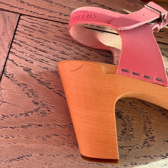 Kringlan SWEDISH HASBEENS in Bubble Gum Pink - Picture 6 of 16